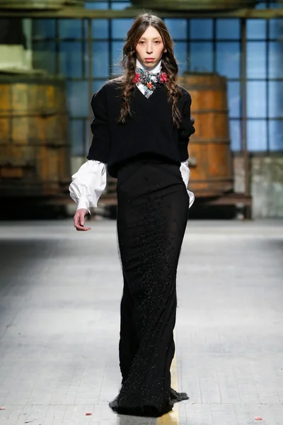 Look 47
